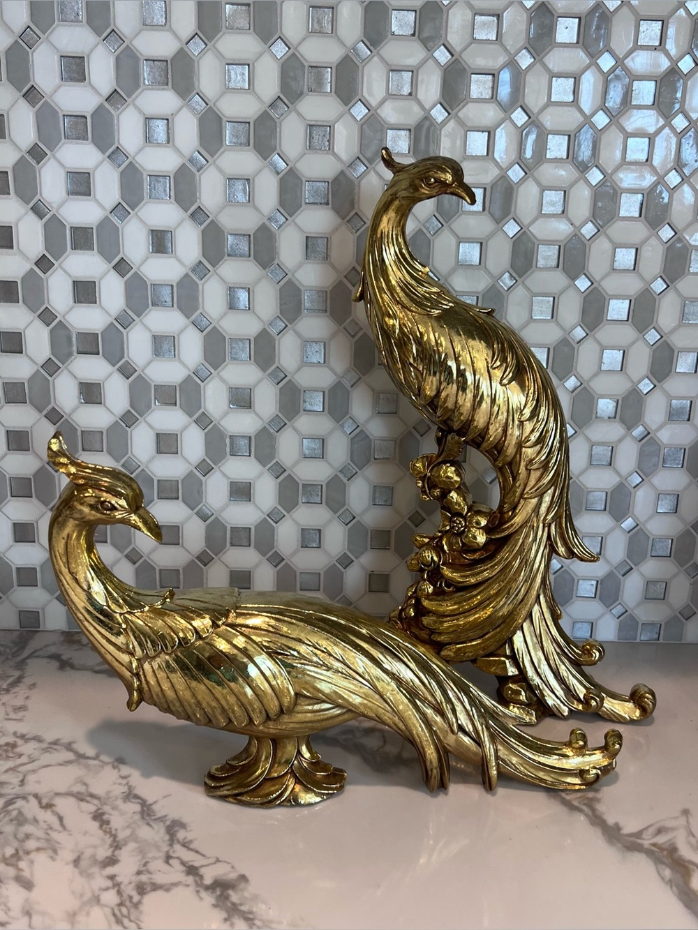 Vintage Syroco Gold Gilted Peacock pheasant Pair MCM Hollywood Regency
